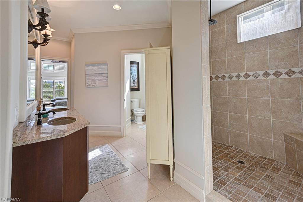 BAREFOOT BEACH - Residential