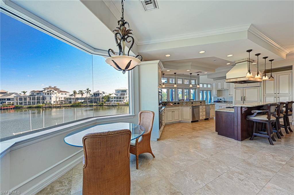 BAREFOOT BEACH - Residential