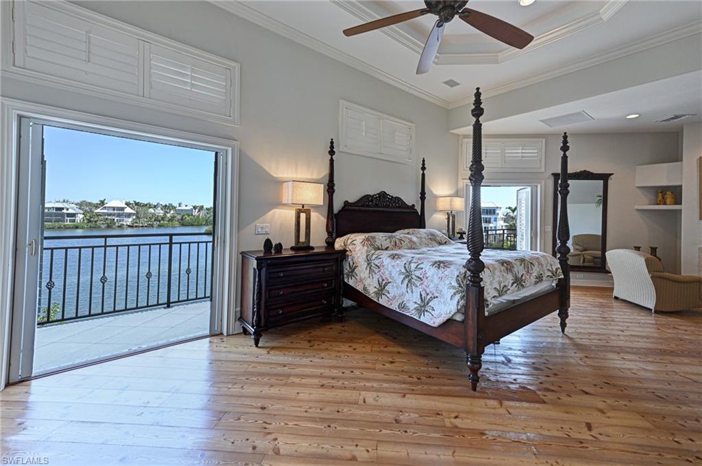 BAREFOOT BEACH - Residential