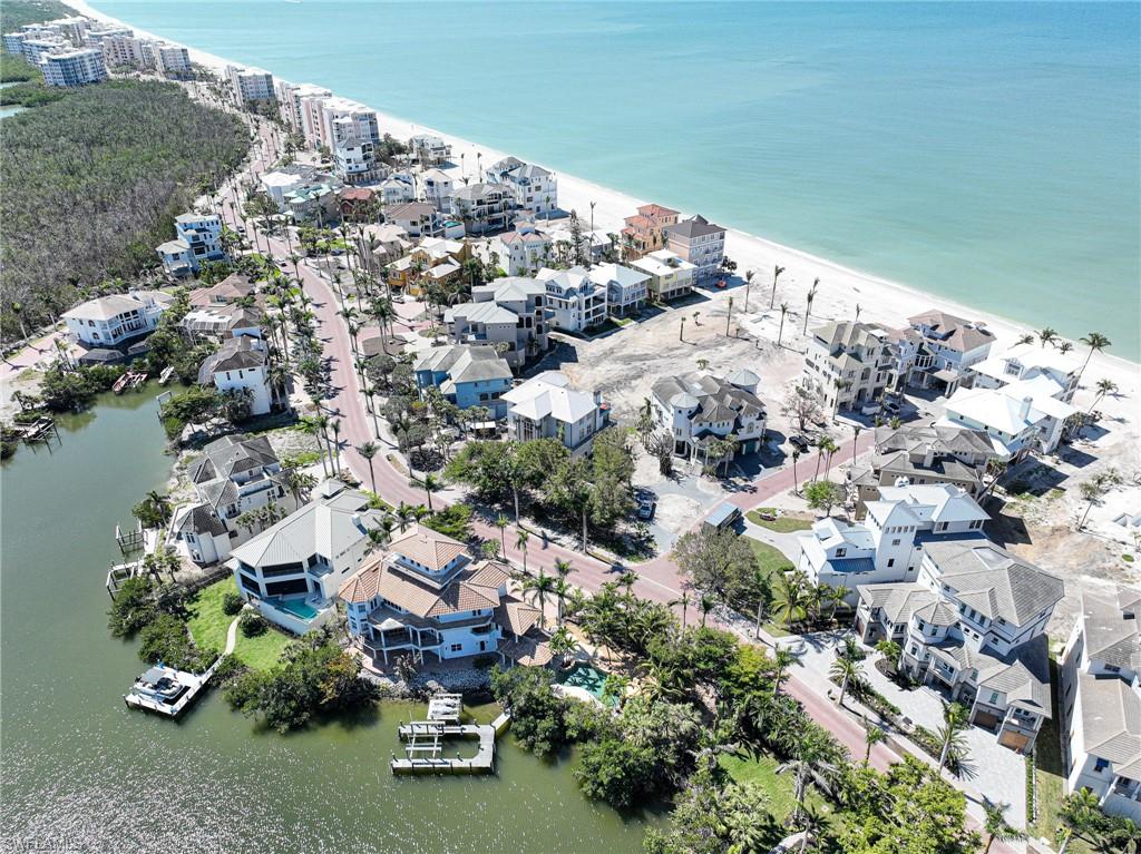 BAREFOOT BEACH - Residential