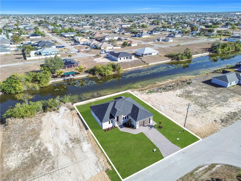 CAPE CORAL - Residential