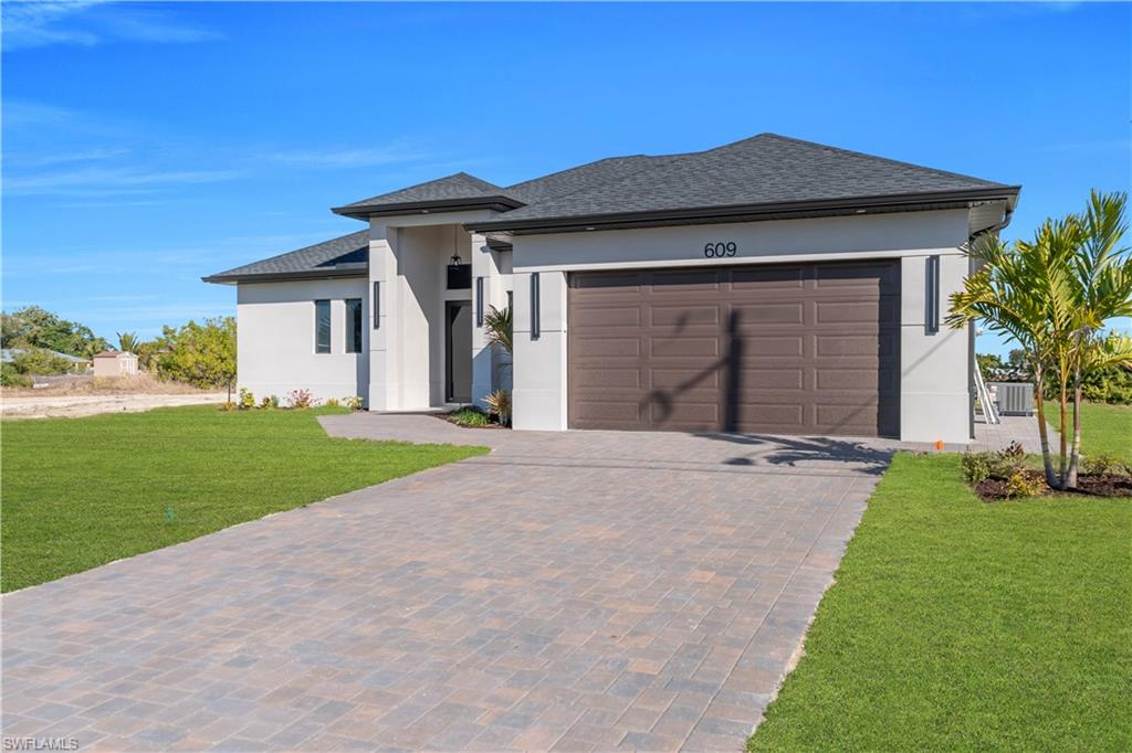 CAPE CORAL - Residential