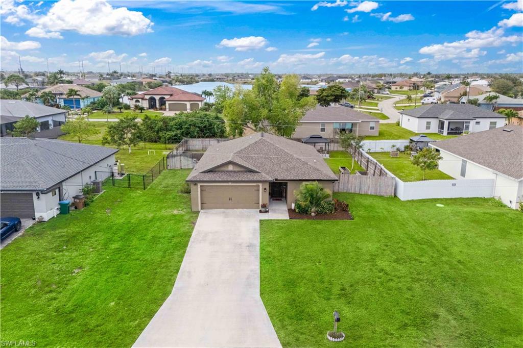 CAPE CORAL - Residential