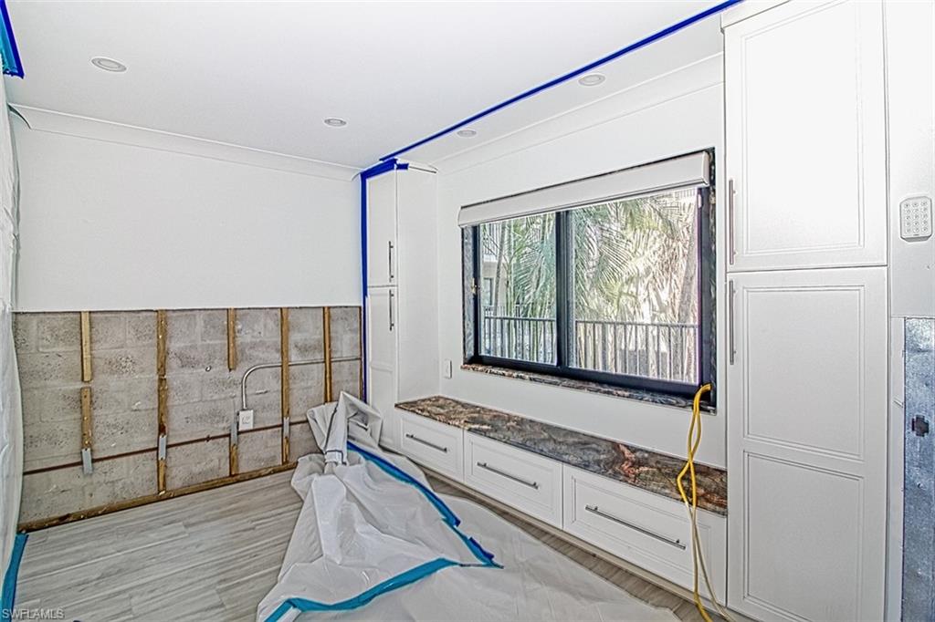 ATRIUM CONDO - Residential