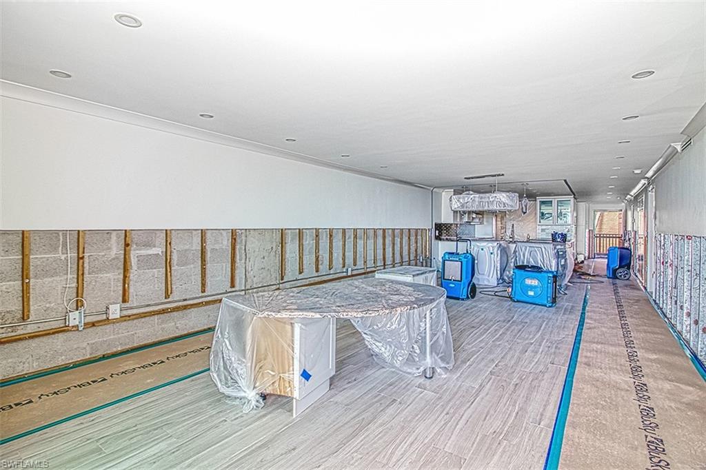 ATRIUM CONDO - Residential