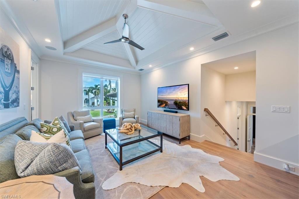 AQUALANE SHORES - Residential