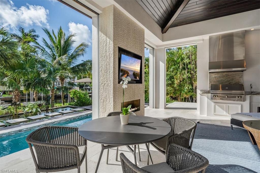 AQUALANE SHORES - Residential