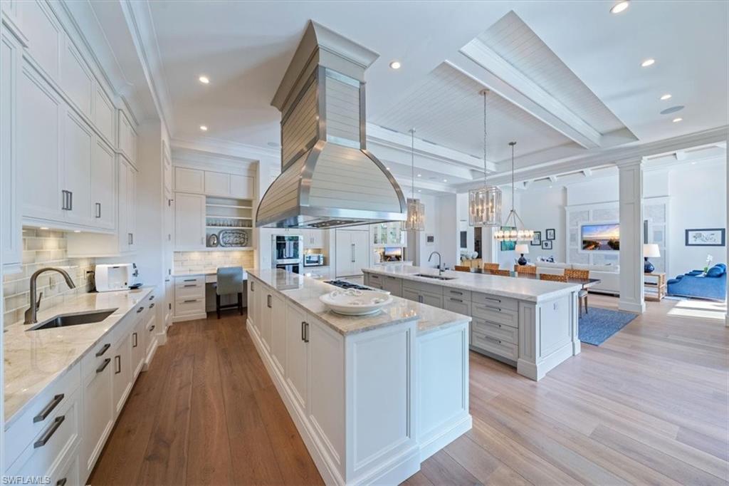 AQUALANE SHORES - Residential