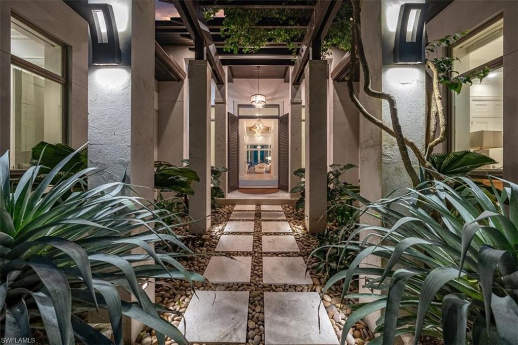 AQUALANE SHORES - Residential