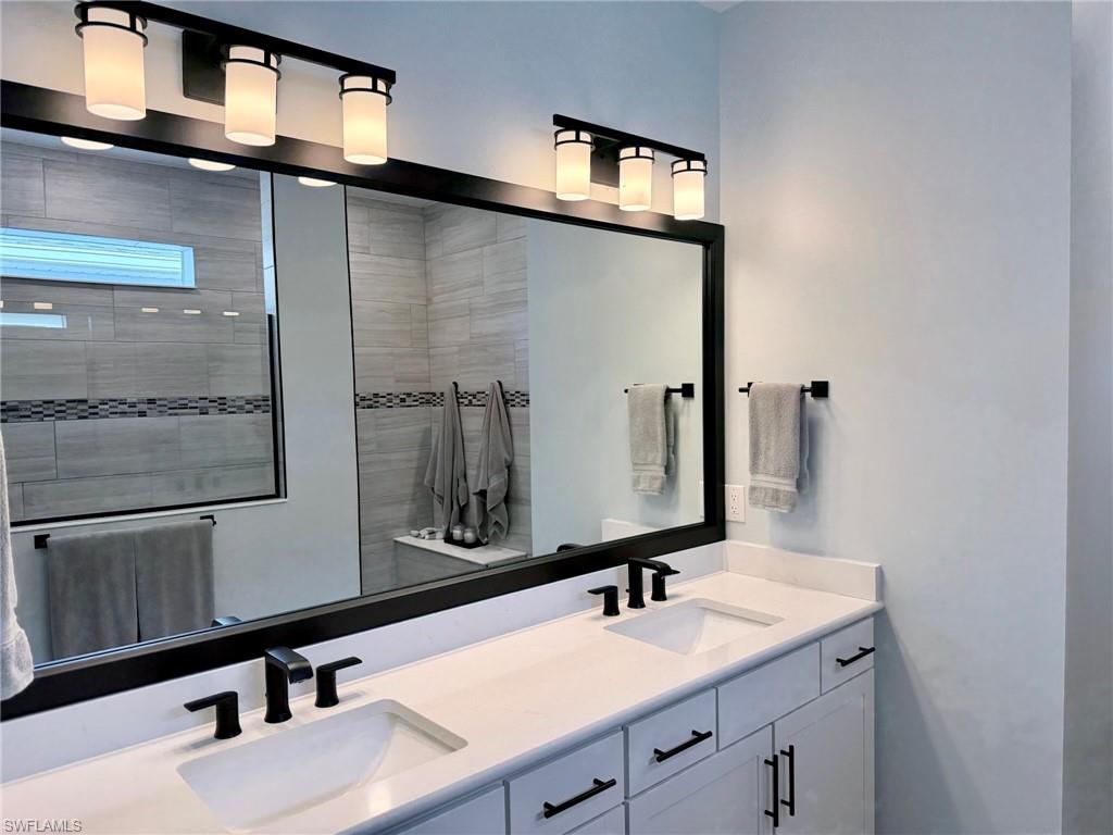 NORTHRIDGE - Residential