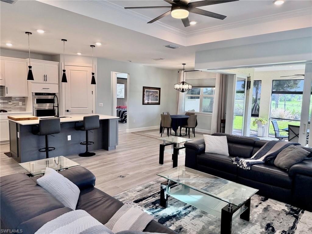 NORTHRIDGE - Residential