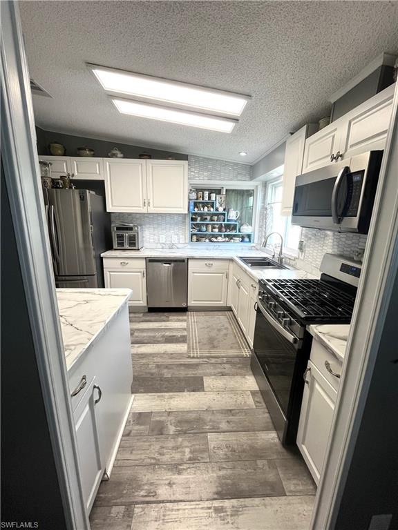 FOREST PARK MOBILE HOME - Residential