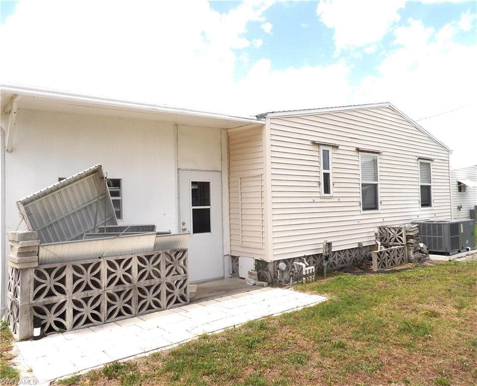 FOREST PARK MOBILE HOME - Residential