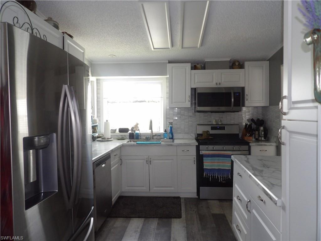 FOREST PARK MOBILE HOME - Residential