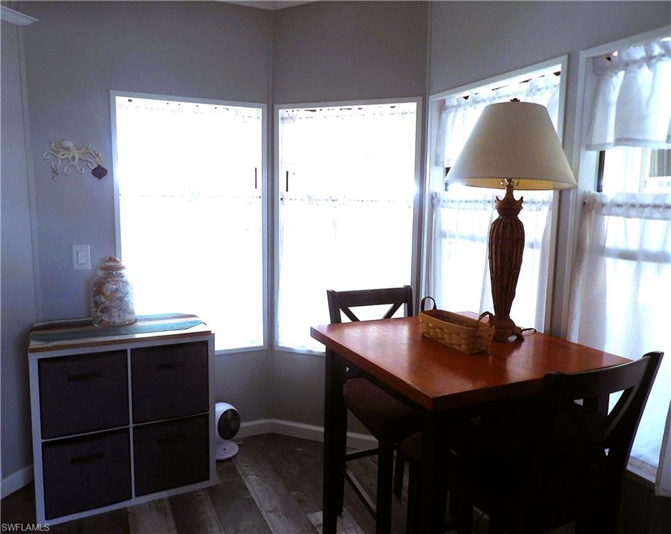 FOREST PARK MOBILE HOME - Residential