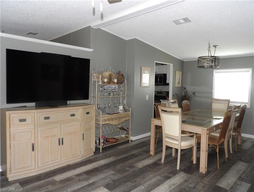 FOREST PARK MOBILE HOME - Residential