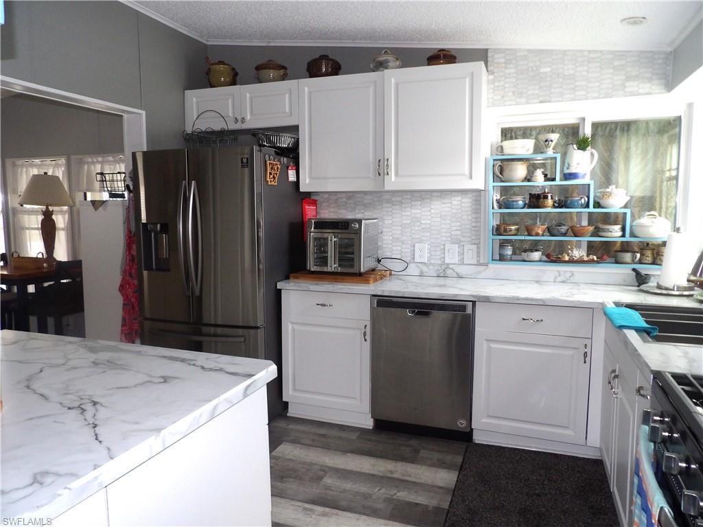 FOREST PARK MOBILE HOME - Residential