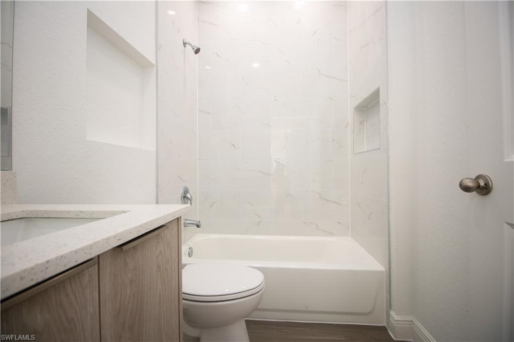 PORT LABELLE - Residential Lease