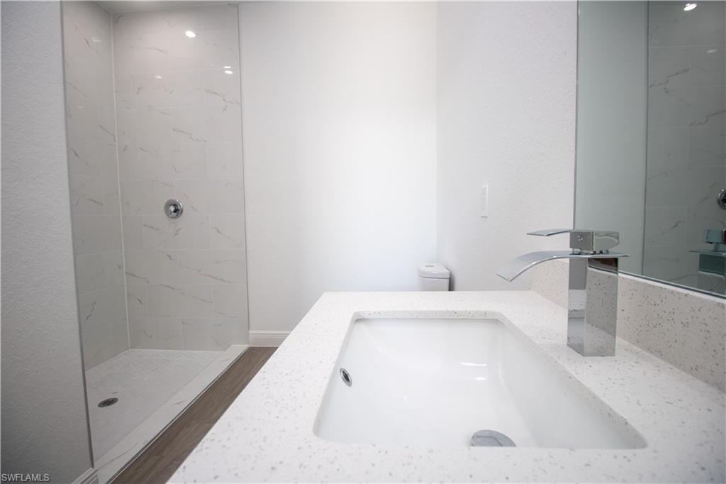 PORT LABELLE - Residential Lease