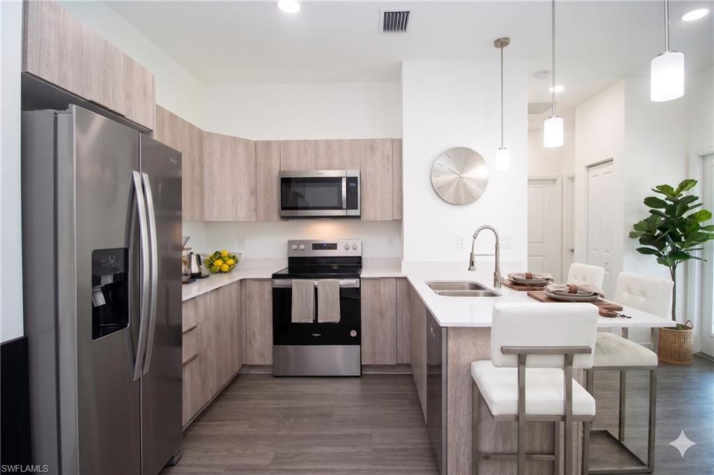 PORT LABELLE - Residential Lease