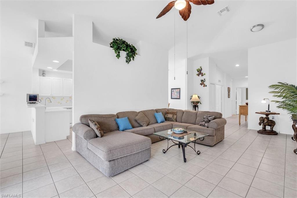 GRAND CYPRESS III - Residential