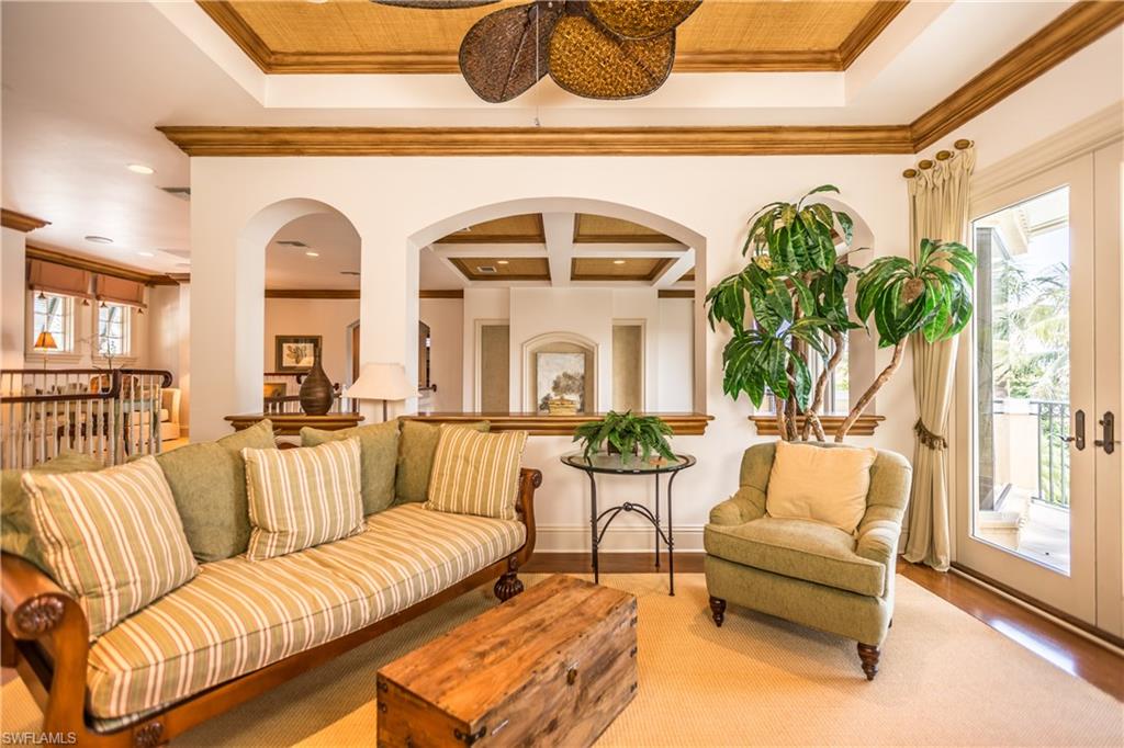 AQUALANE SHORES - Residential