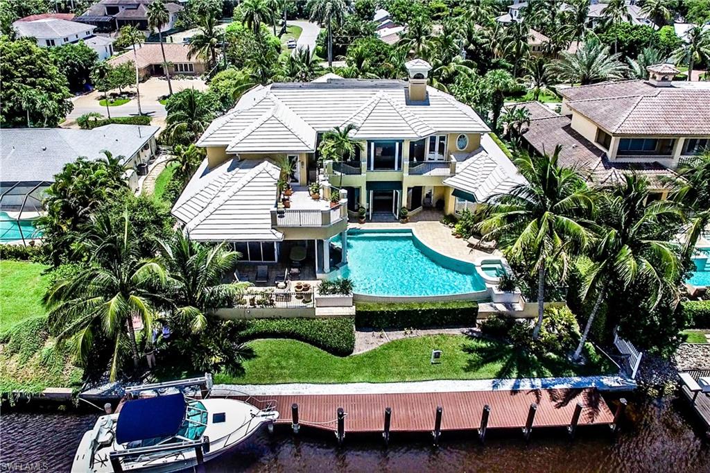 AQUALANE SHORES - Residential