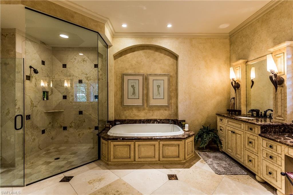 AQUALANE SHORES - Residential