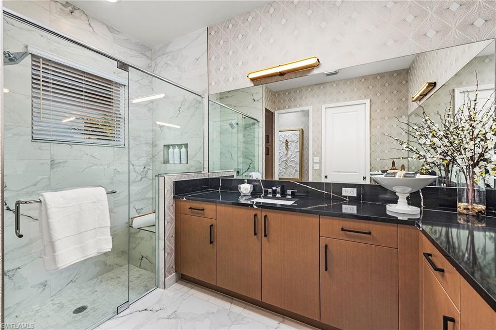 VALENCIA SKY - Residential