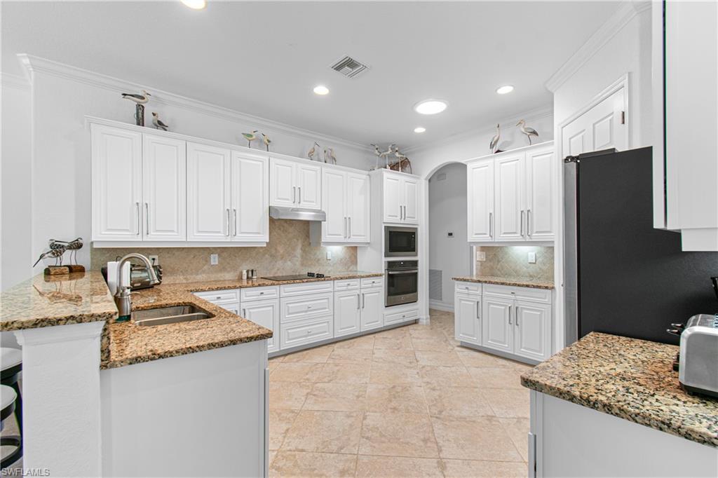 REFLECTION ISLES - Residential