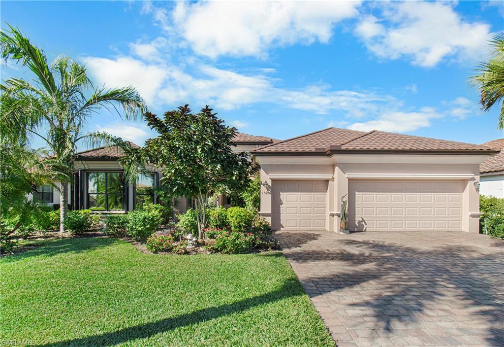 REFLECTION ISLES - Residential