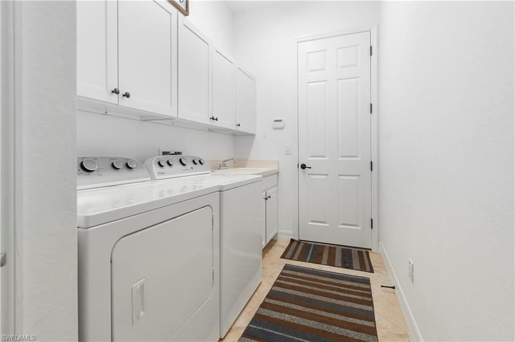 REFLECTION ISLES - Residential