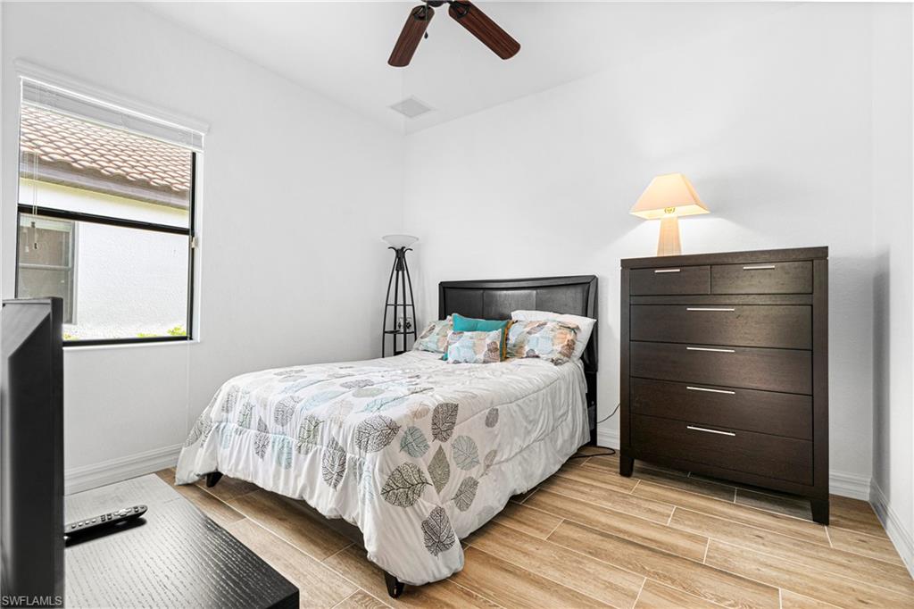 REFLECTION ISLES - Residential