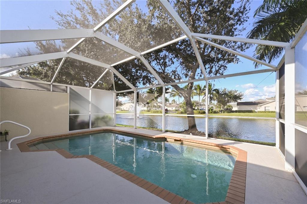 IBIS COVE - Residential