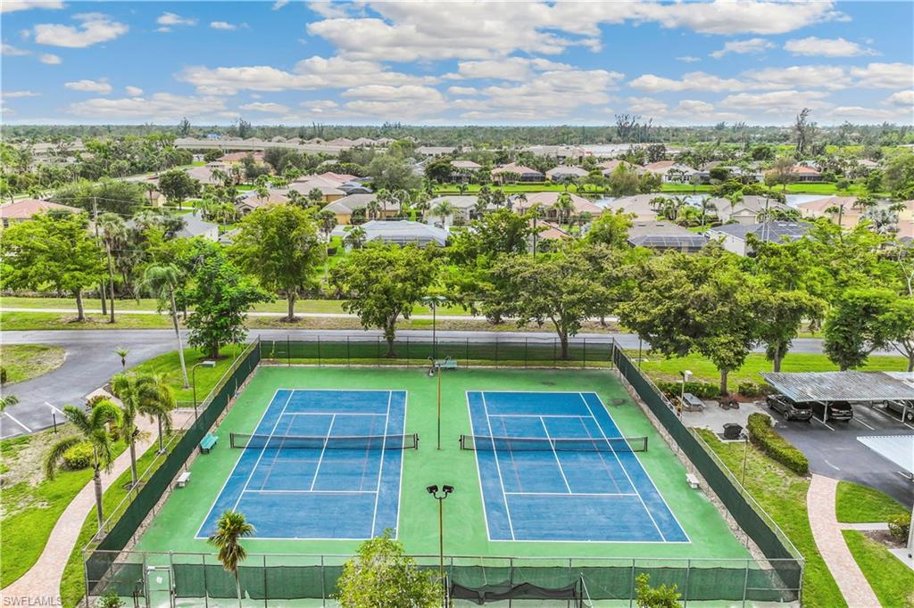 GOLFVIEW GOLF & RACQUET CLUB - Residential