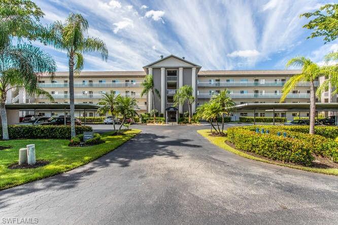 GOLFVIEW GOLF & RACQUET CLUB - Residential