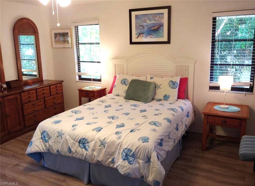 CAPTAINS COVE - Residential