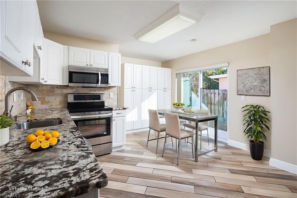 NAPLES PARK - Residential