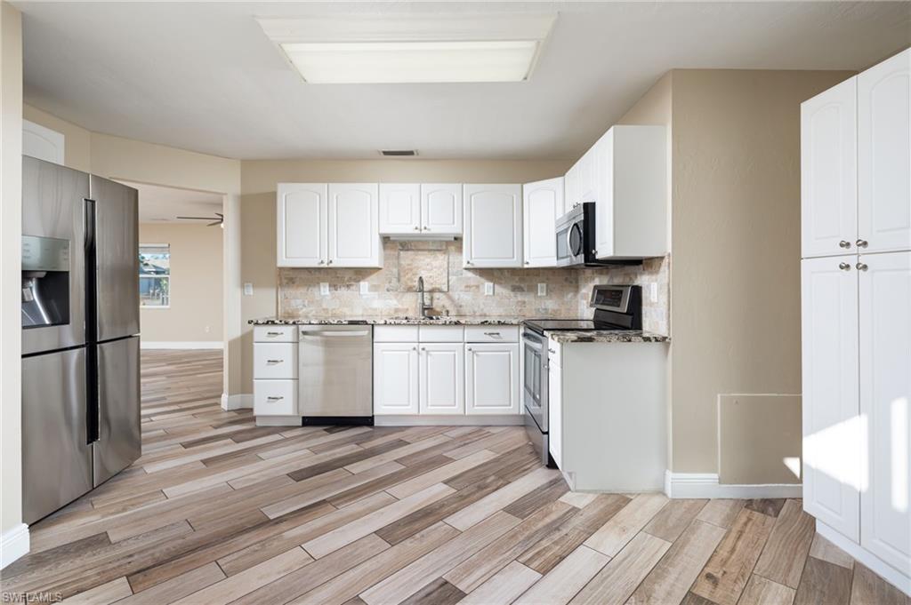 NAPLES PARK - Residential