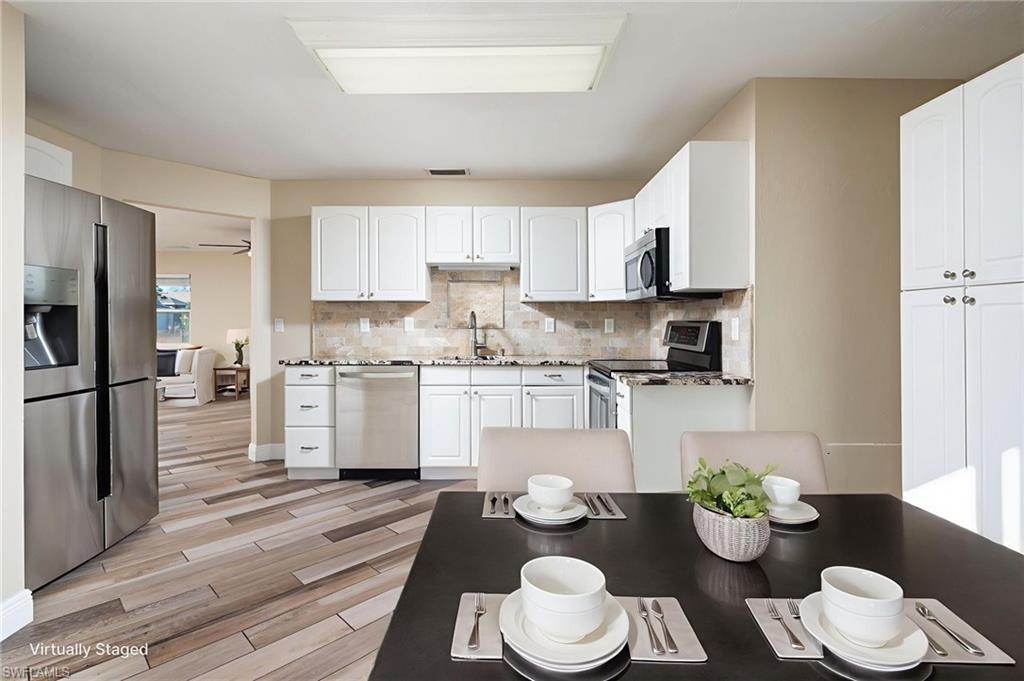 NAPLES PARK - Residential