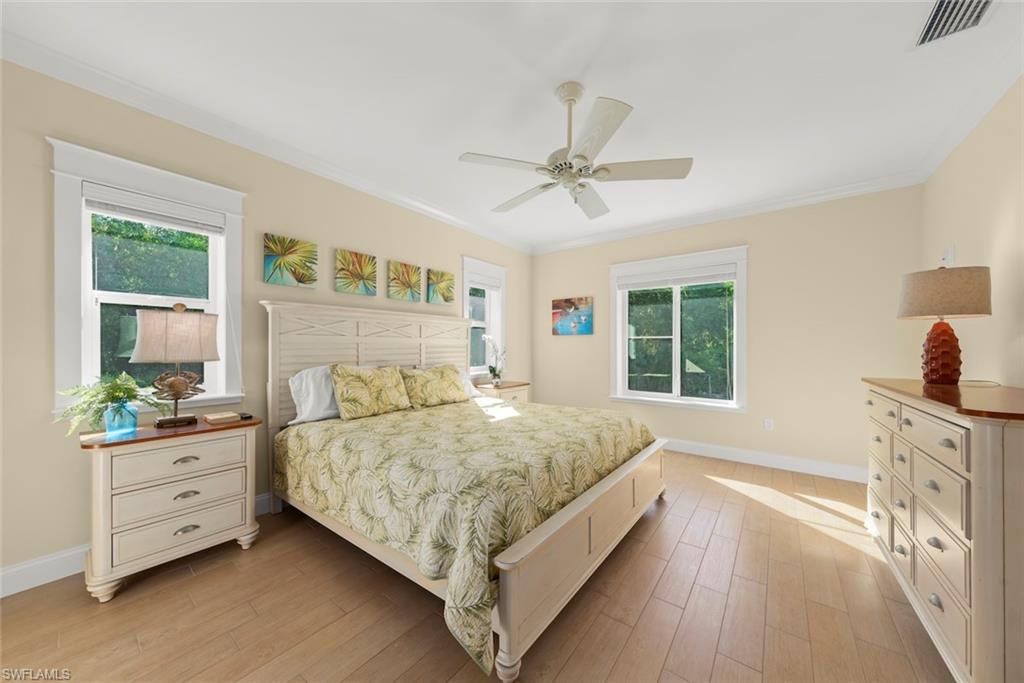 CHARLOTTE SHORES - Residential