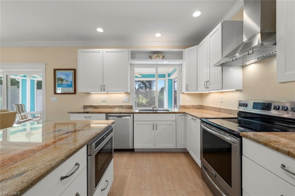 CHARLOTTE SHORES - Residential