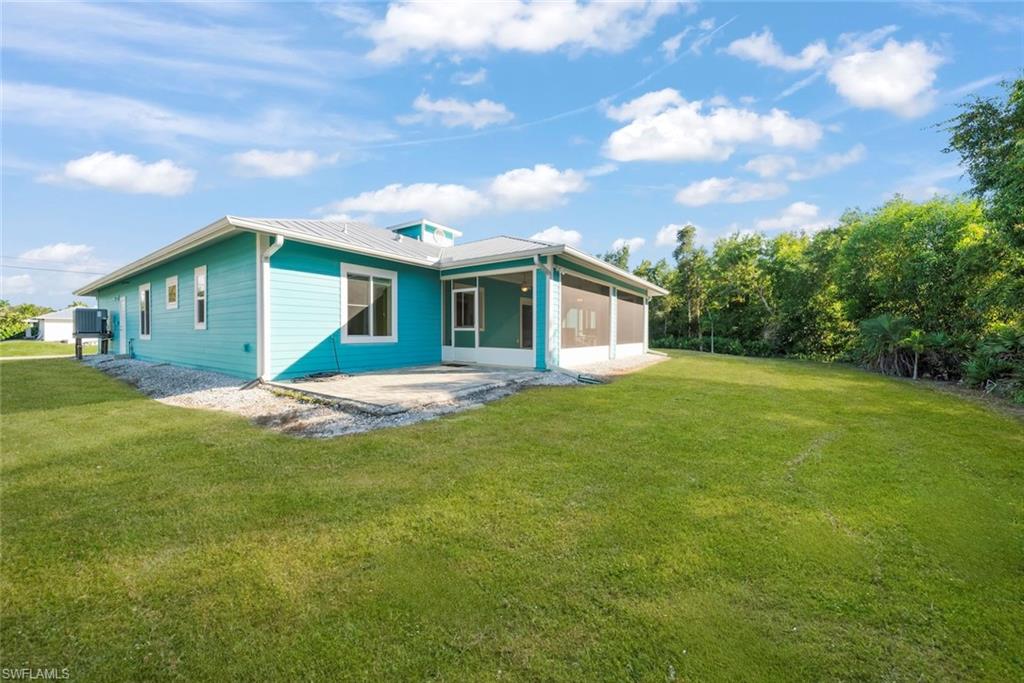 CHARLOTTE SHORES - Residential