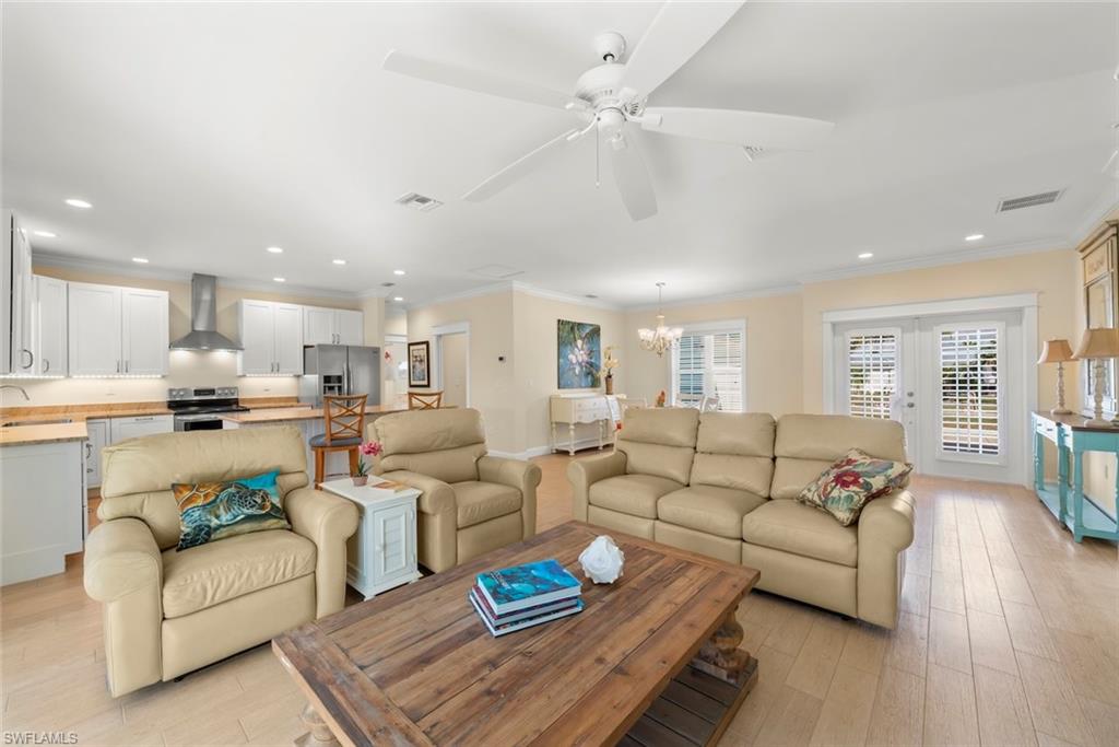 CHARLOTTE SHORES - Residential