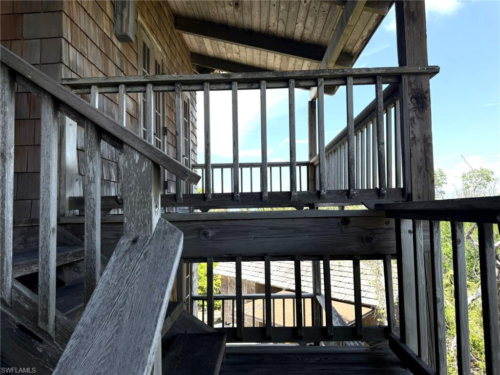 JOSES HIDEAWAY - Residential