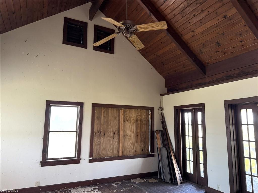 JOSES HIDEAWAY - Residential