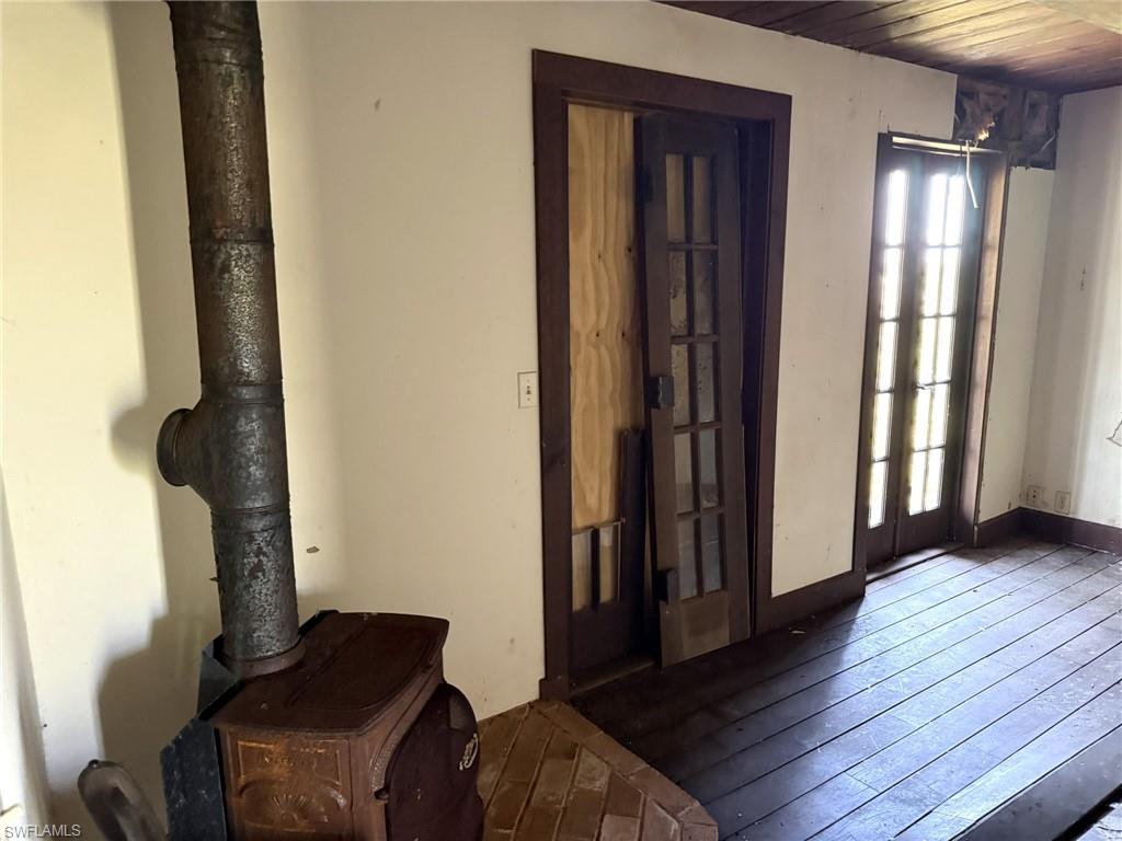 JOSES HIDEAWAY - Residential