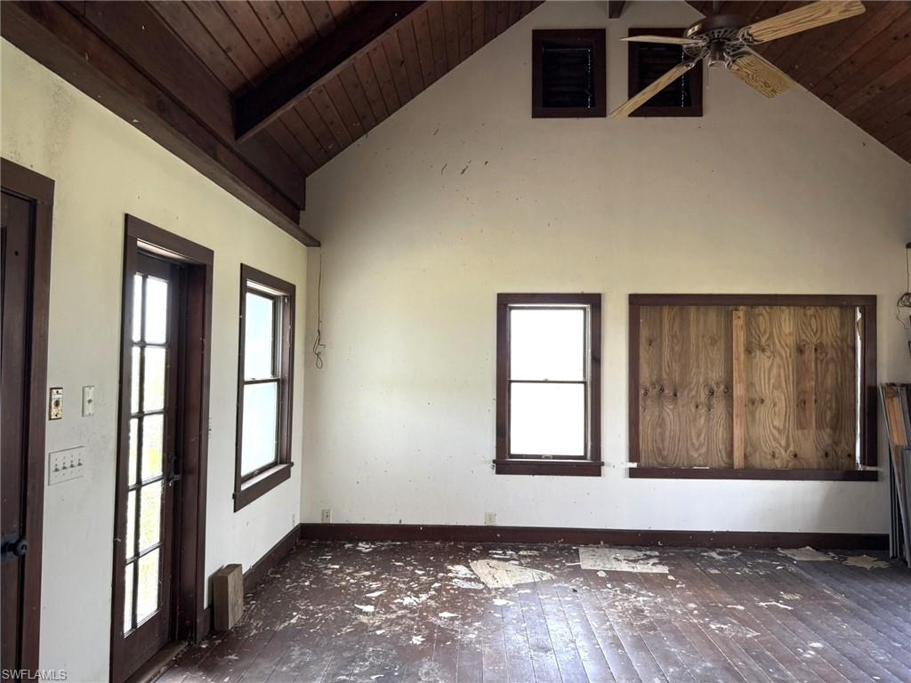 JOSES HIDEAWAY - Residential