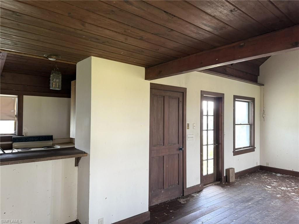 JOSES HIDEAWAY - Residential