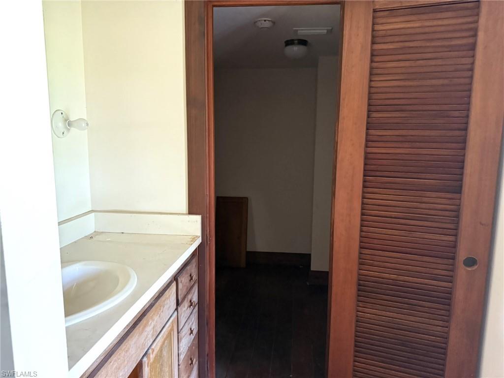 JOSES HIDEAWAY - Residential